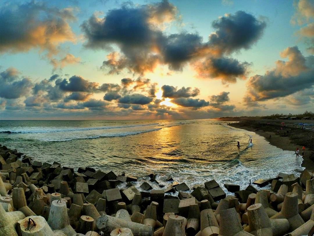 Pantai Glagah Kulon Progo