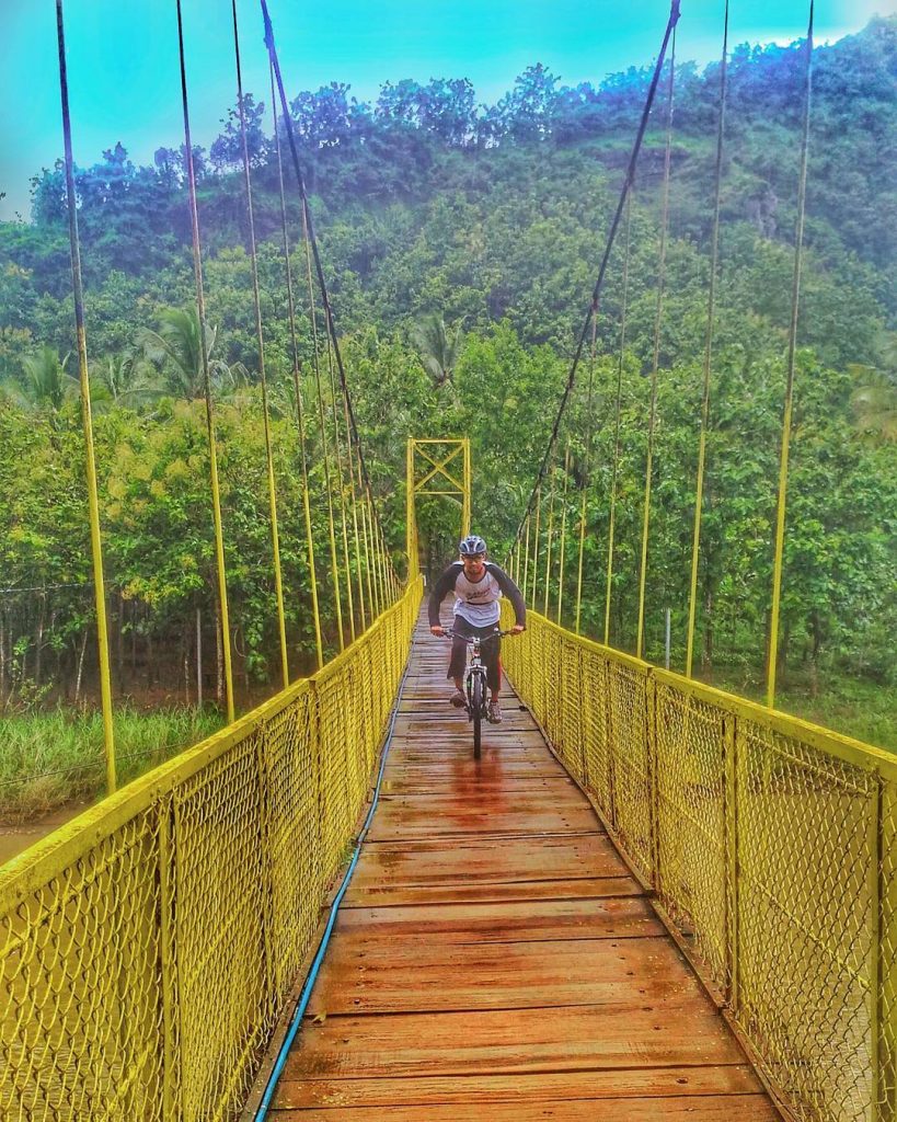 jembatan gantung selopamioro