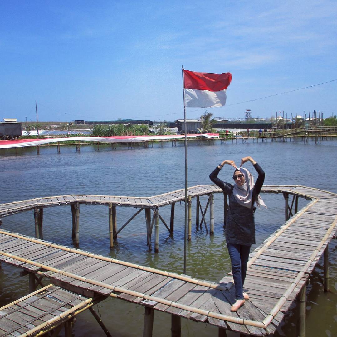 pantai pasir kadilangu