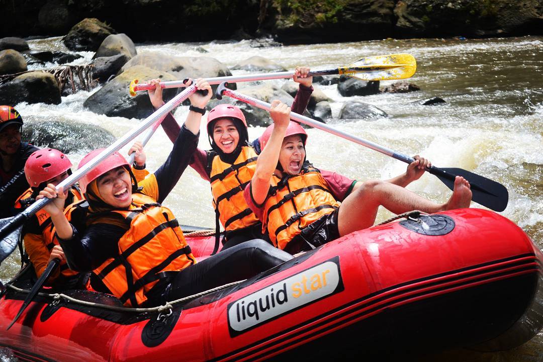 rafting sungai elo magelang tugu wisata