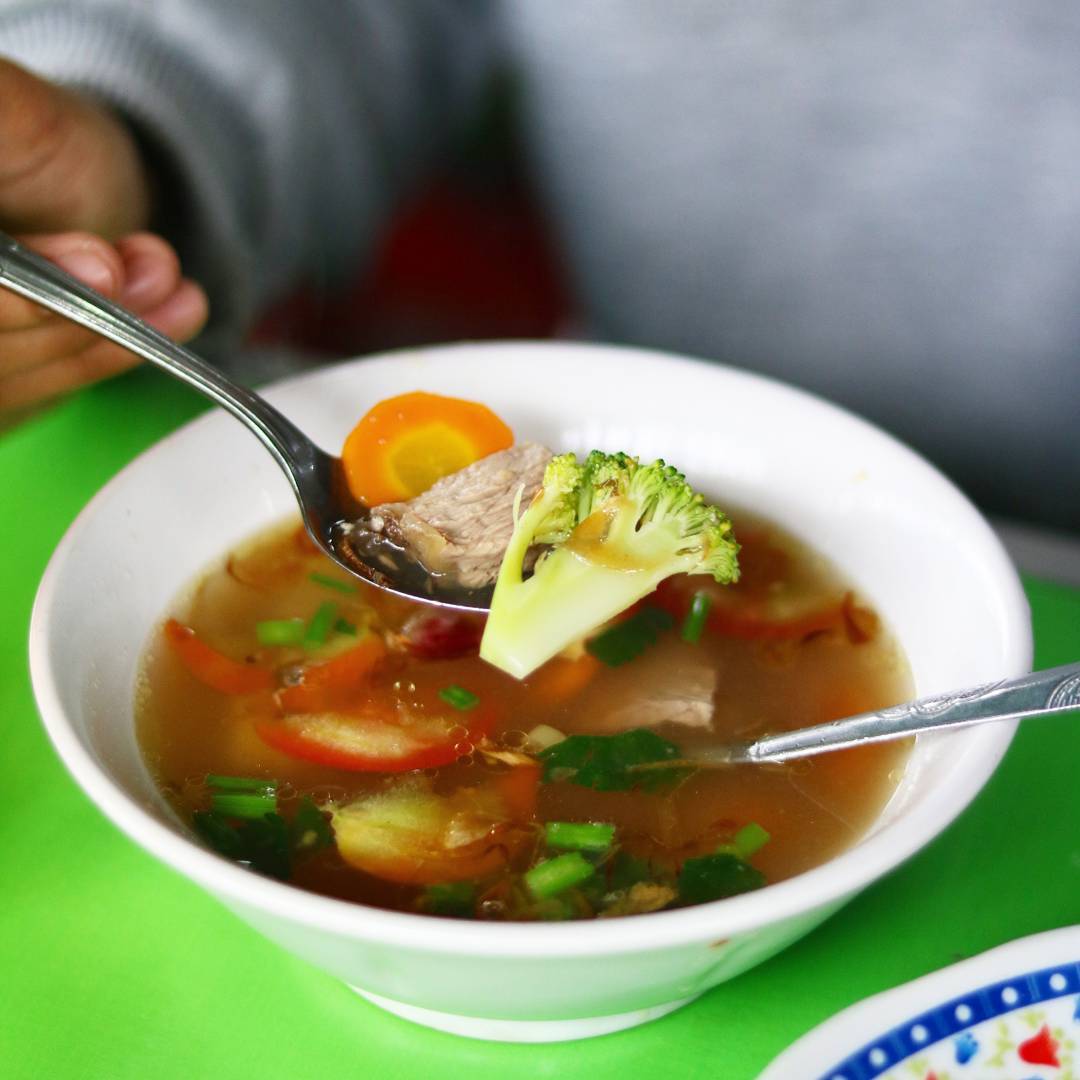 Soto Pak Nanto Tugu Wisata