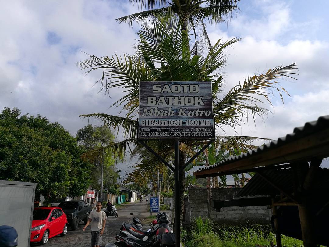 Saoto Bathok Mbah Katro Tugu Wisata