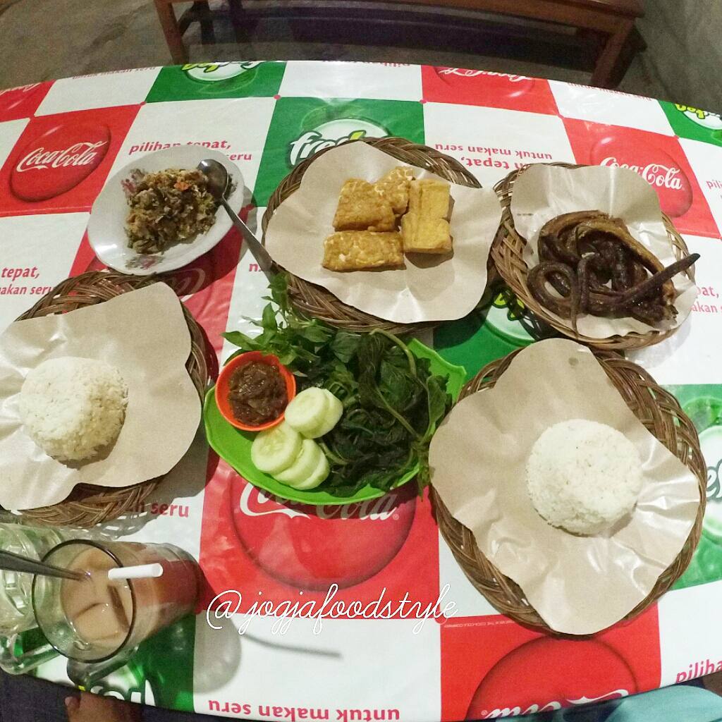 Sambel Belut Pak Sabar Tugu Wisata