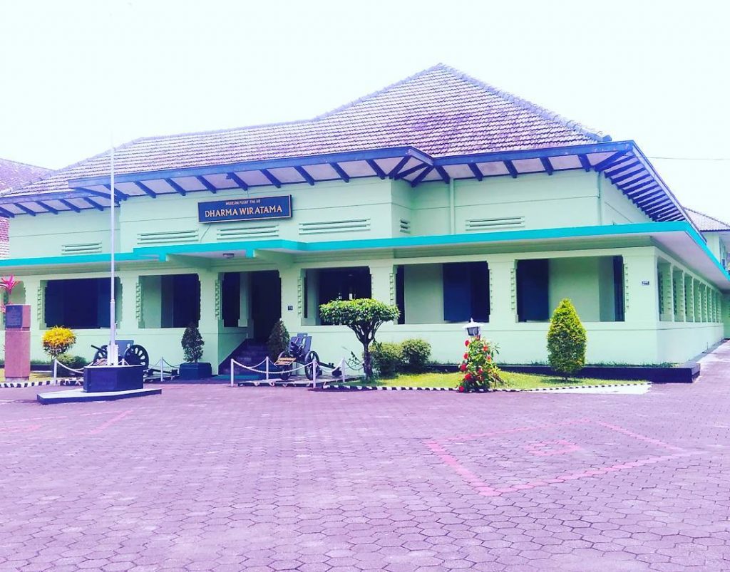 museum_dharma_wiratama tugu wisata