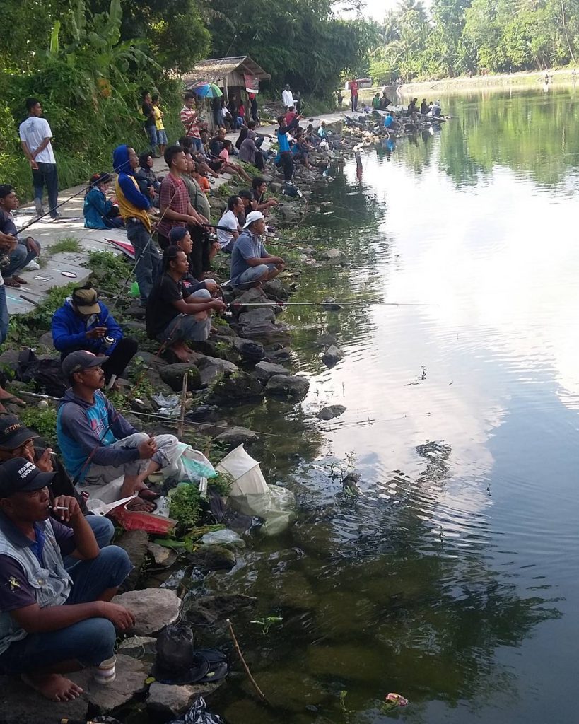 Embung Lampeyan Tugu Wisata