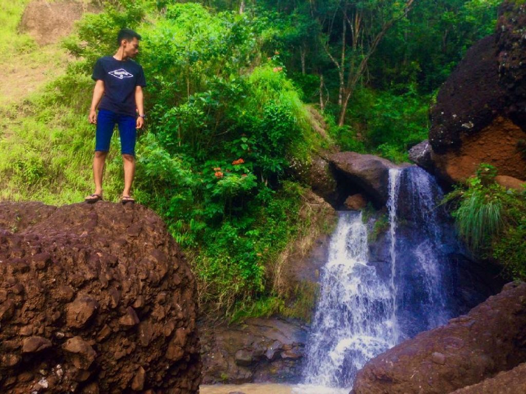 Air Terjun Seribu Batu Tugu Wisata