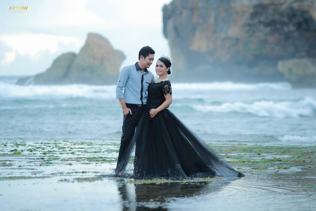 spot prewedding pantai di Jogja