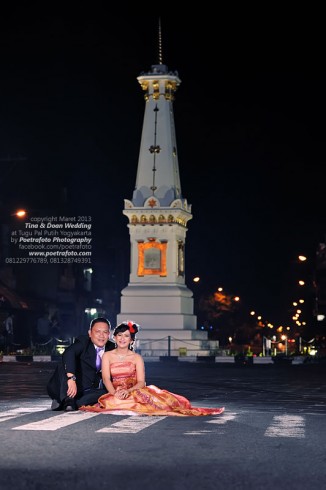 spot foto prewedding jogja outdoor tugu jogja