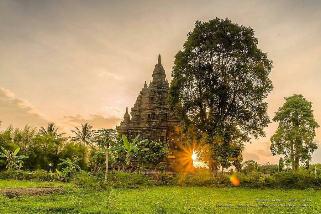 candi sojiwan tugu wisata