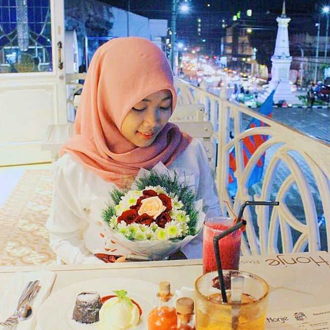 honje resto tugu wisata