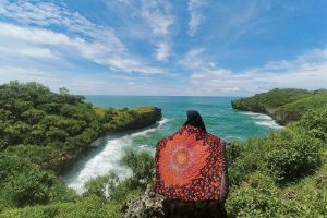 pantai sinden tugu wisata