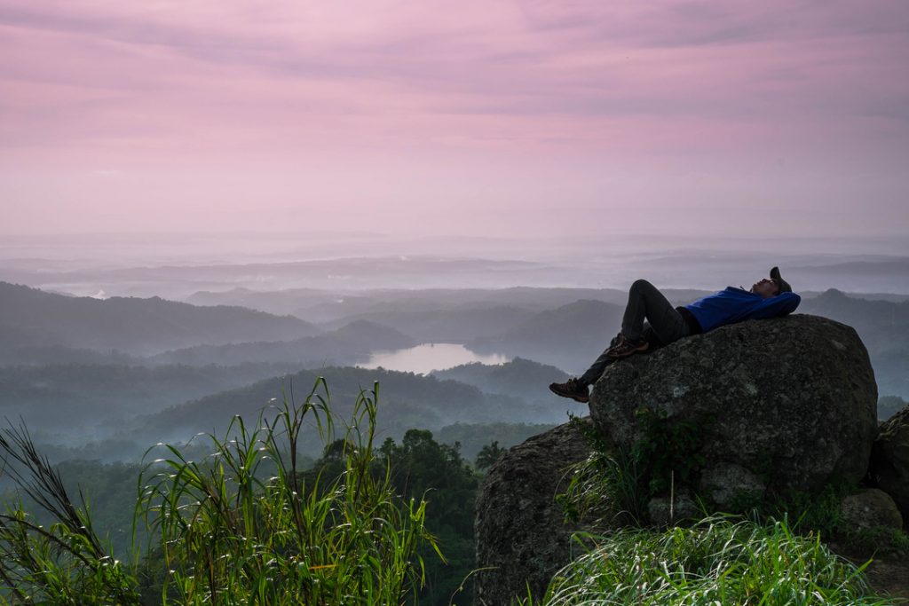 gunung ijo tugu wisata