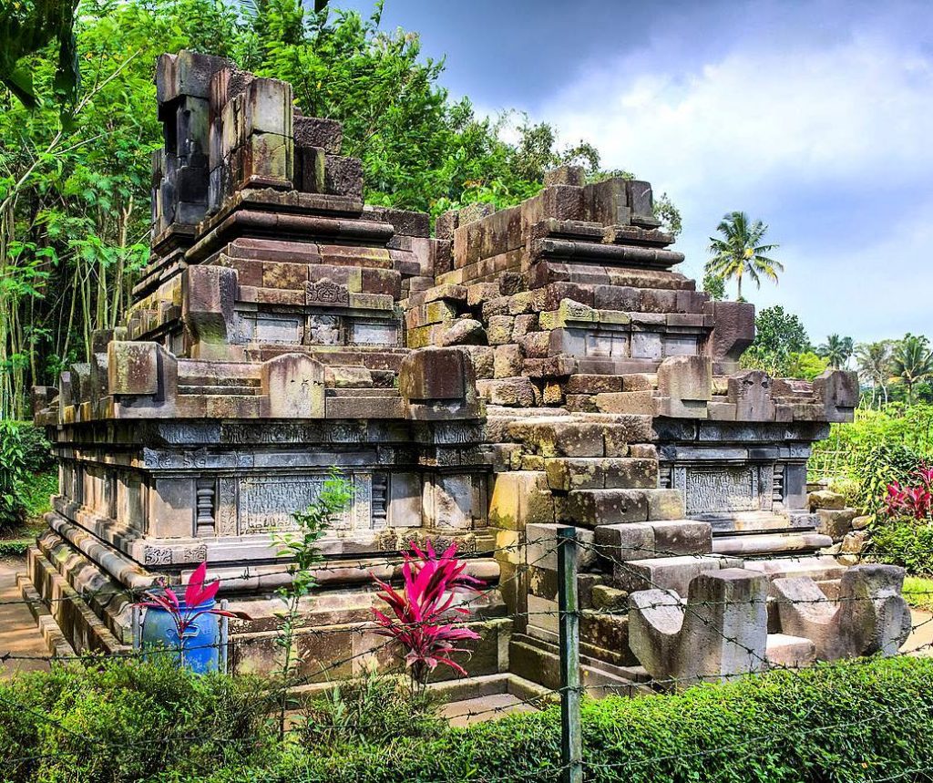 candi asu tugu wisata