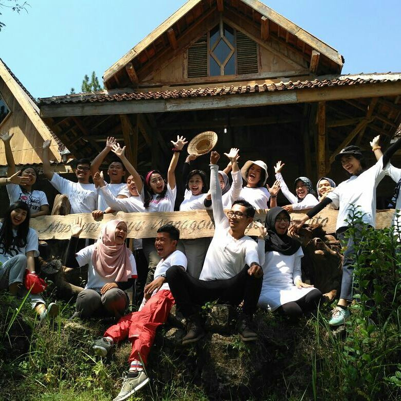 museum kayu wanagama tugu wisata