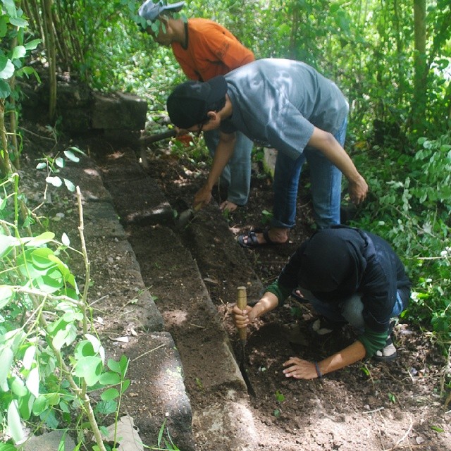 situs tinjon tugu wisata