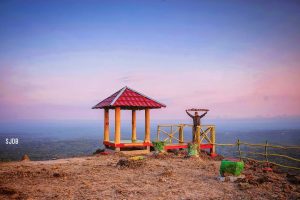 gunung gentong tugu wisata
