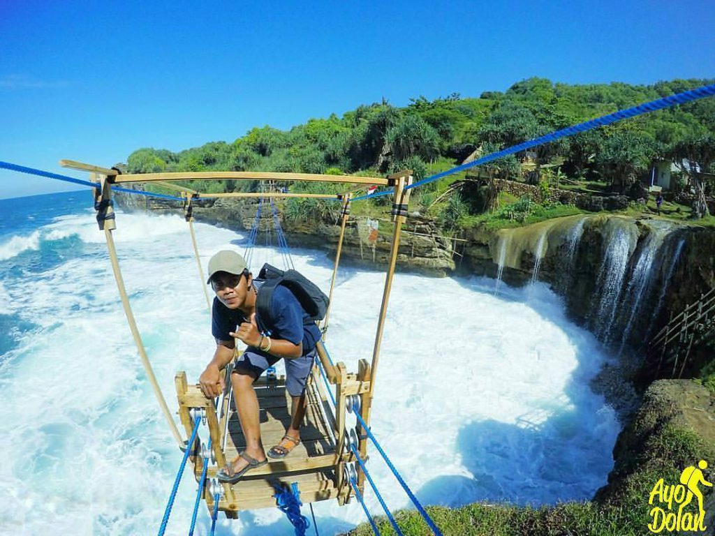 Pantai Jogan ~ Pantai Paling Eksotis di Jogja 