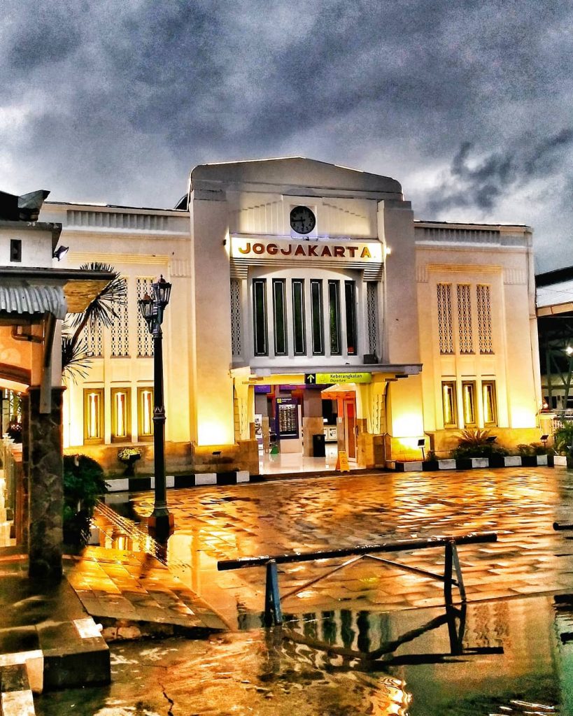 Stasiun Tugu