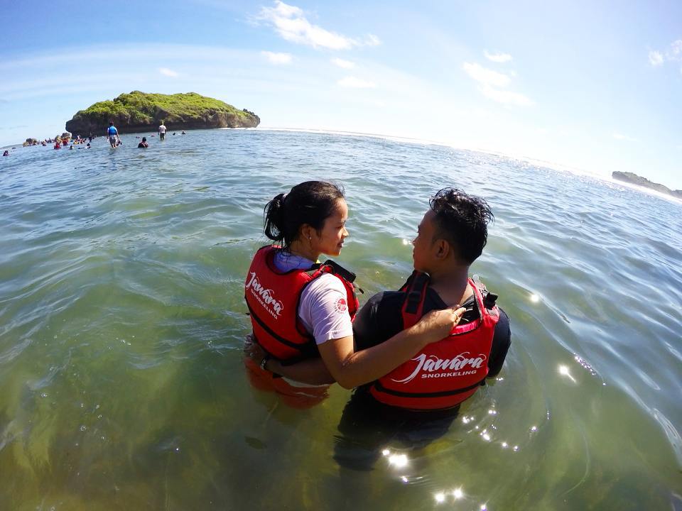 Pantai Sadranan ~ Pantai Paling Eksotis di Jogja 